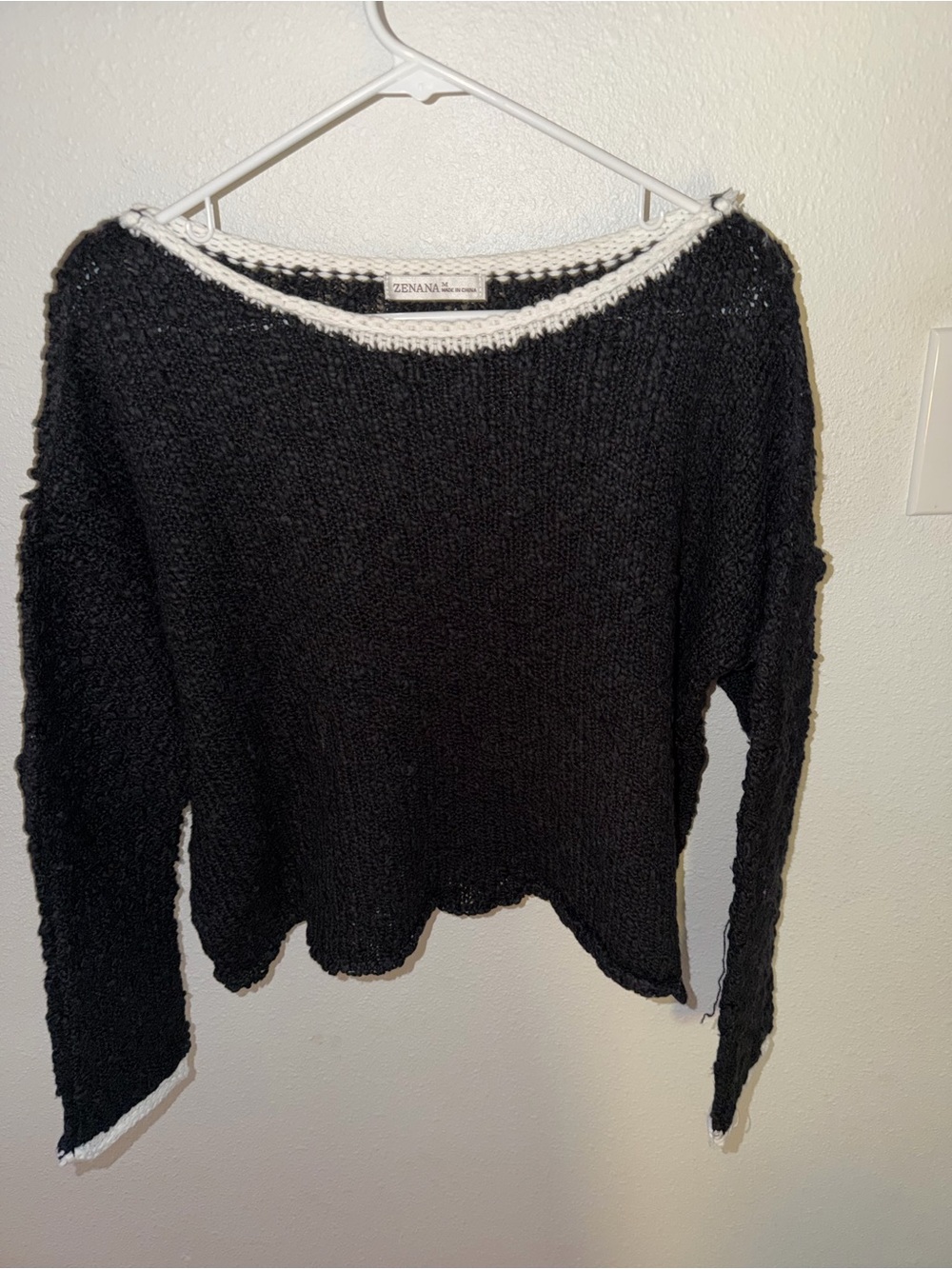 Zenana Outfitters Super Soft Crewneck Sweater with Cream Trim -New In Bag - Picture 5 of 9